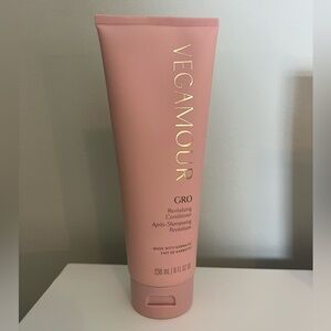 Vegamour GRO Revitalizing Conditioner